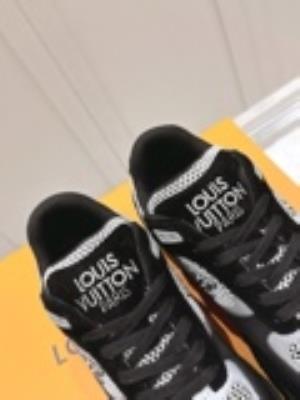 wholesale quality men's louis vuitton run way sneakers model no. 808